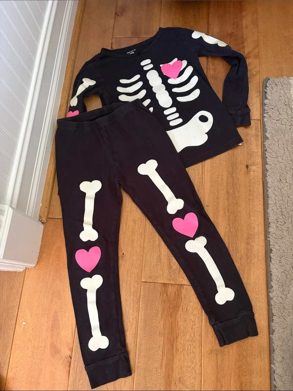 Carters glow in the dark Kids Black Skeleton & Pink Heart Pajama Set